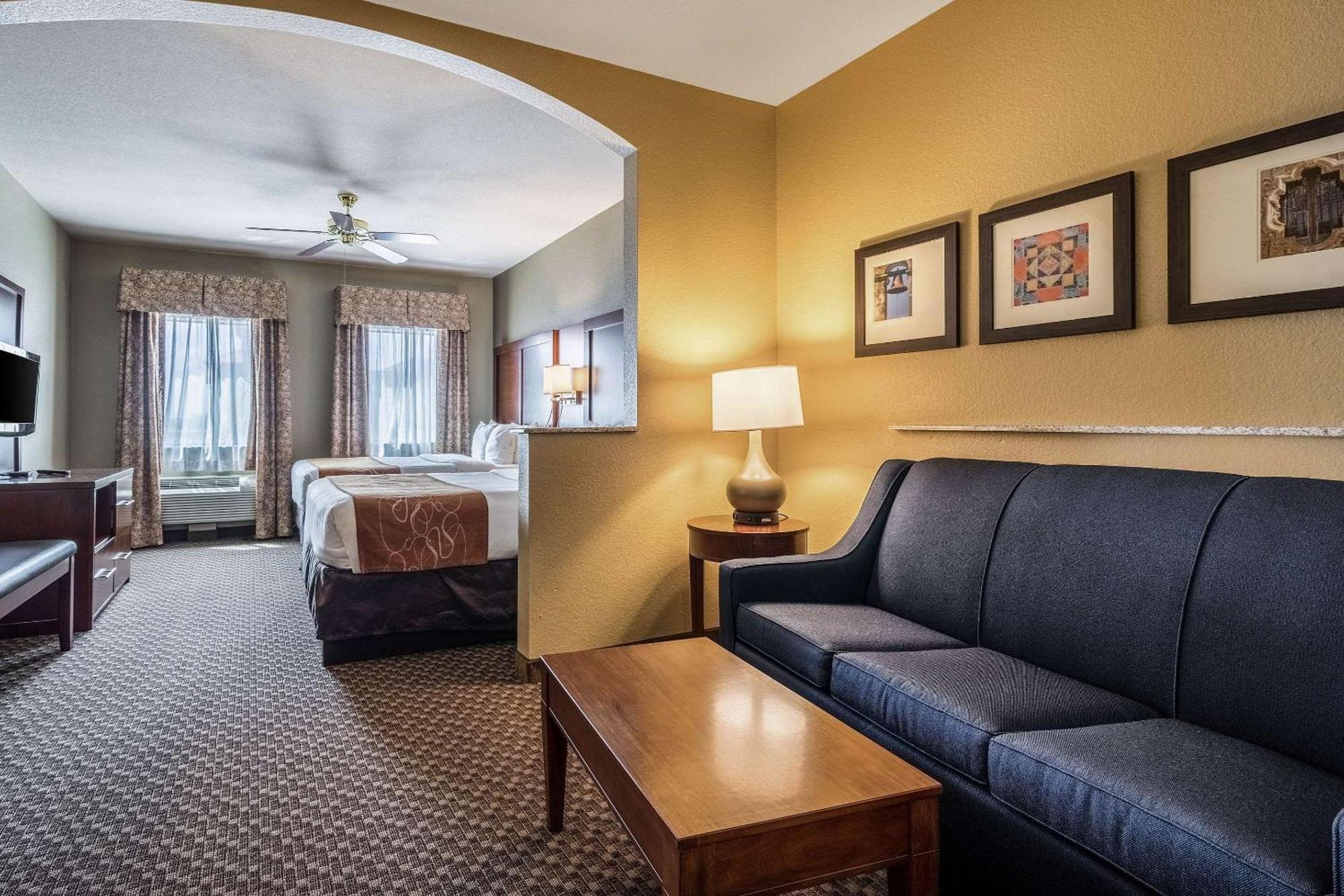 คอมฟอร์ท สวีทส์ เนียร์ เท็กซัส สเตท ยูนิเวอร์ซิตี้ Hotel ซานมาร์คอส ภายนอก รูปภาพ